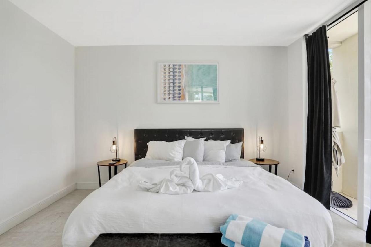 Apartment Coastal Deerfield Retreat 3 Bed 2 Bath Deerfield Beach