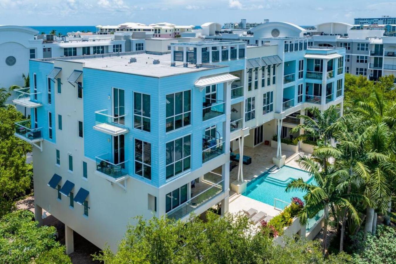 Apartment Coastal Deerfield Retreat 3 Bed 2 Bath